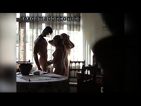 ❤️ جنسی دوست ایک دیو آدمی اور اس کے ساتھ ایک تھریسم کو مدعو کرتے ہیں۔ ❤❌  ہم پر  ☑